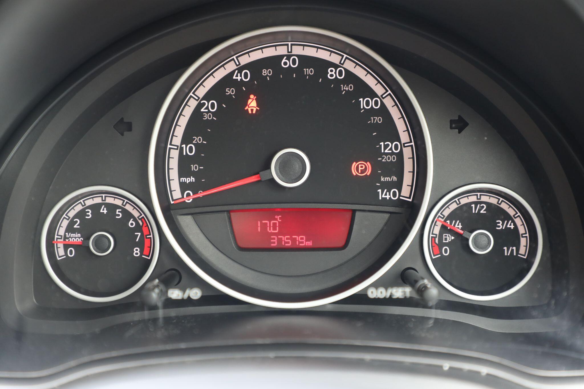 Large vehicle image
